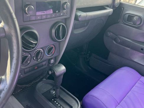 Used 2009 Jeep Wrangler Unlimited X RWD image 12