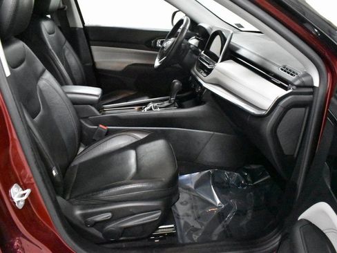 Used 2022 Jeep Compass Limited image 14