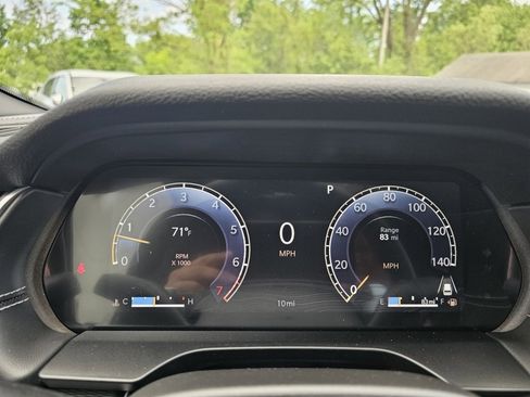 New 2025 Jeep Grand Cherokee L Altitude image 9