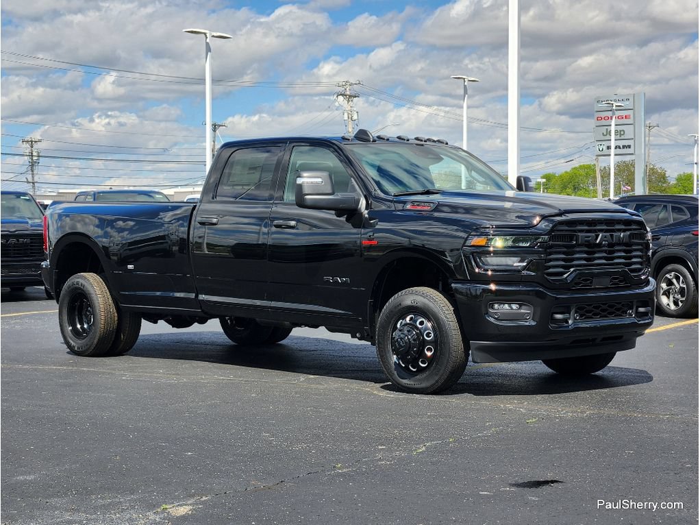 New 2026 RAM 3500 Big Horn AWD/4WD image 5