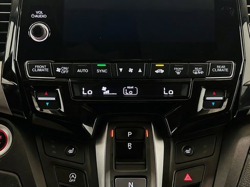 Used 2023 Honda Odyssey EX-L image 11