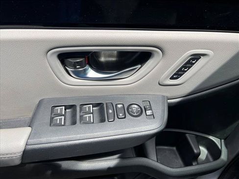 Used 2023 Honda Pilot EX-L image 12