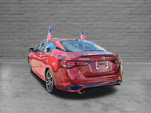 Used 2025 Nissan Sentra SR FWD image 9
