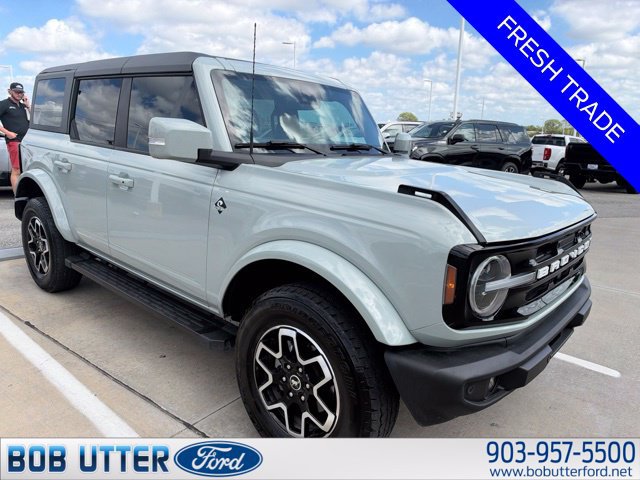 Used 2024 Ford Bronco Outer Banks AWD/4WD image 2