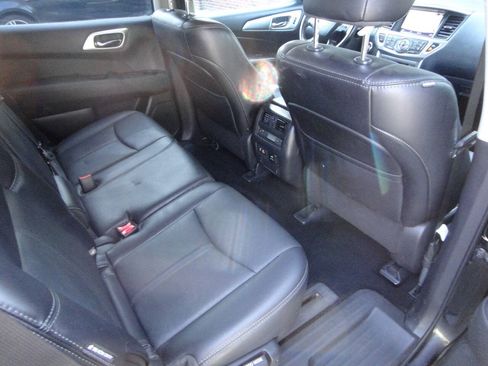 Used 2020 Nissan Pathfinder SL AWD/4WD image 15
