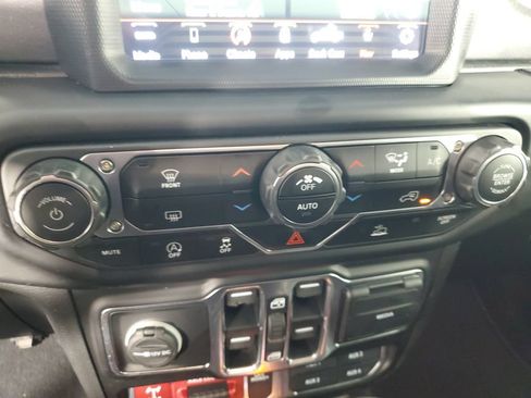 Used 2021 Jeep Gladiator Mojave AWD/4WD image 20