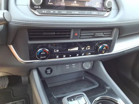 New 2026 Nissan Rogue SV FWD image 13