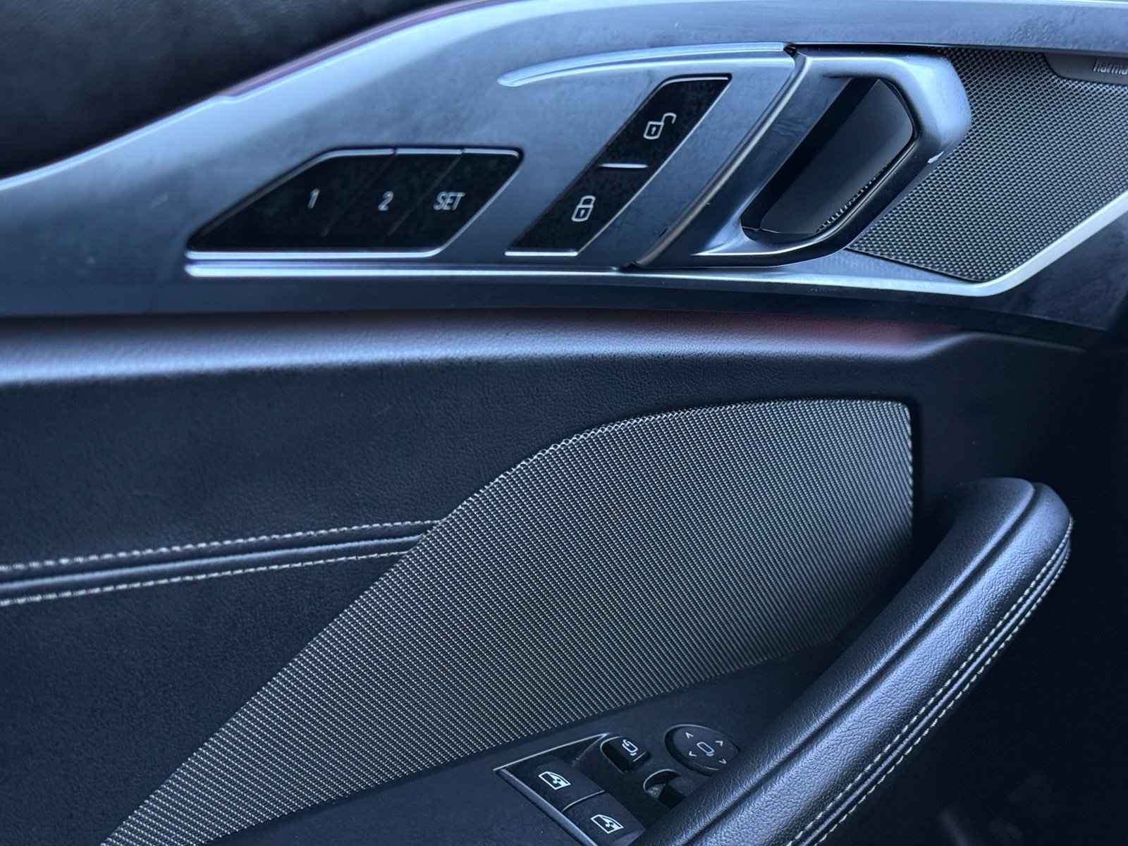 Used 2020 BMW 840i Coupe w/ M Sport Package RWD image 34