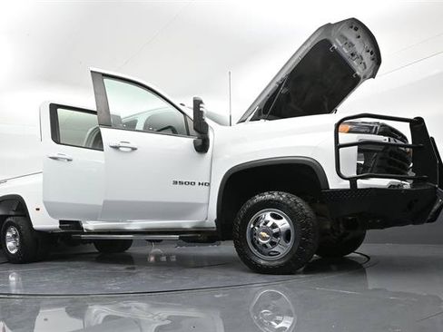 Used 2024 Chevrolet Silverado 3500 LT w/ Convenience Package AWD/4WD image 43