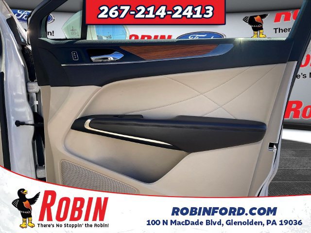 Used 2017 Lincoln MKC Select w/ Select Plus Package AWD/4WD image 25