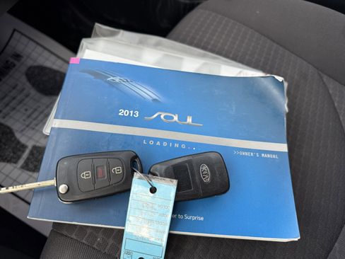 Used 2013 Kia Soul image 26