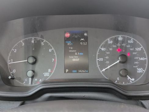 Used 2024 Toyota Corolla LE FWD image 21