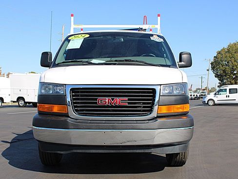 Used 2024 GMC Savana 2500 w/ Driver Convenience Package image 13