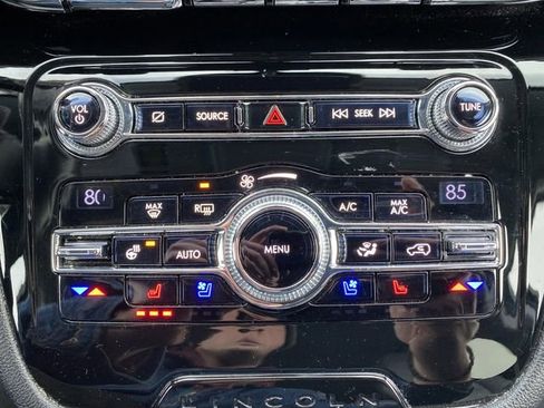 Used 2020 Lincoln Corsair AWD w/ Equipment Group 101A image 23