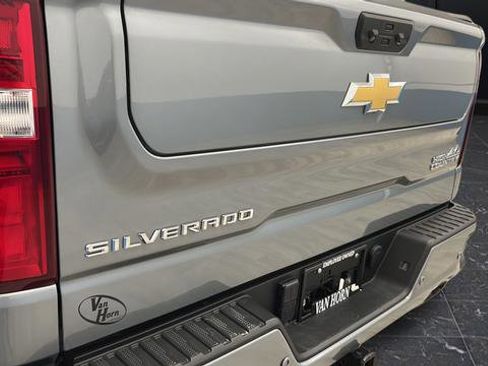 Used 2023 Chevrolet Silverado 1500 High Country w/ Technology Package AWD/4WD image 44