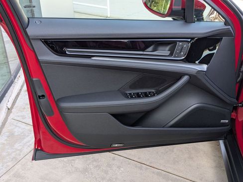 New 2025 Porsche Panamera image 13