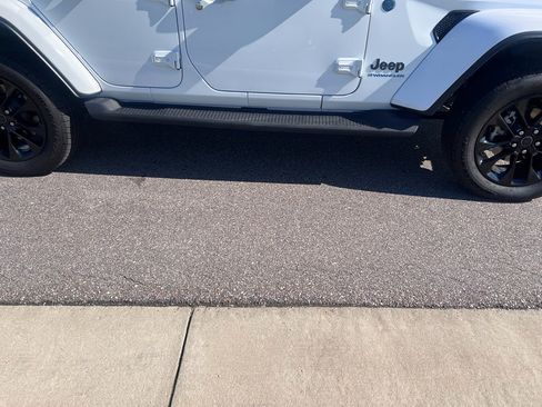 Certified 2025 Jeep Wrangler Unlimited Sahara AWD/4WD image 2