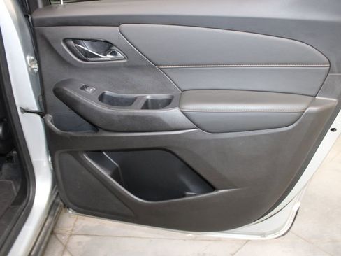 Used 2021 Chevrolet Traverse LT w/ LPO, Cargo Package image 25