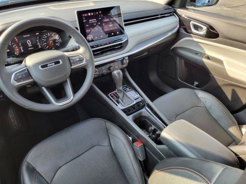 Used 2023 Jeep Compass Limited AWD/4WD image 26