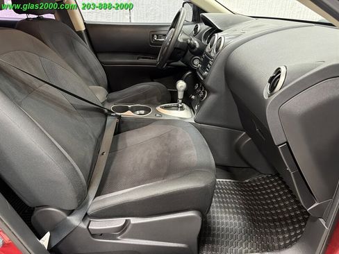 Used 2015 Nissan Rogue S w/ Convenience Package AWD/4WD image 21