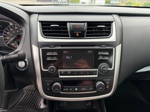 Used 2017 Nissan Altima 2.5 SL image 18