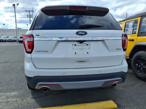 Used 2016 Ford Explorer Limited w/ Equipment Group 301A image 8