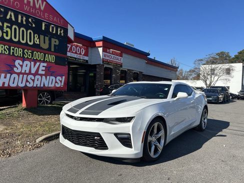Used 2016 Chevrolet Camaro SS image 1