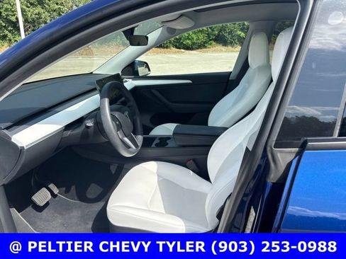 Used 2025 Tesla Model Y Long Range AWD/4WD image 11