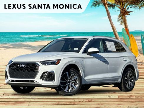 Used 2023 Audi Q5 2.0T Premium w/ Convenience Package image 1