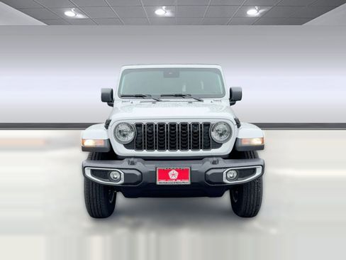 New 2025 Jeep Gladiator Sport image 6