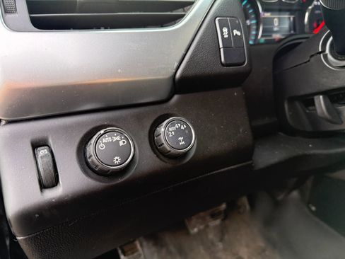 Used 2019 Chevrolet Tahoe 4WD w/ Remote Keyless Entry Package image 12