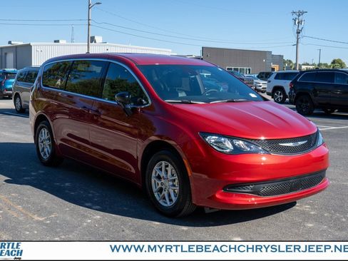New 2026 Chrysler Voyager LX image 8