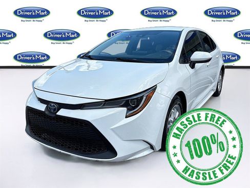 Used 2022 Toyota Corolla LE FWD image 3