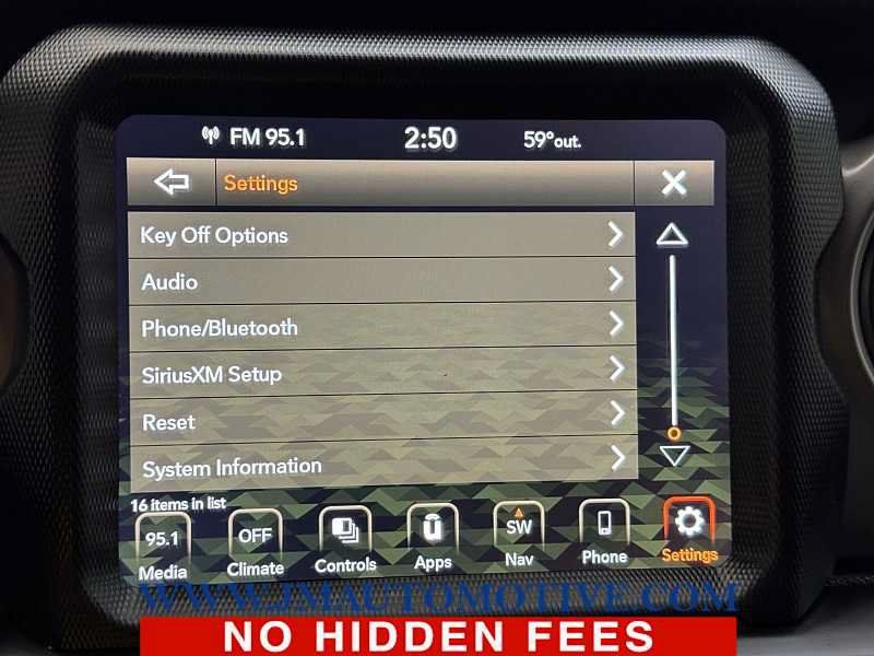 Used 2022 Jeep Gladiator Sport AWD/4WD image 32