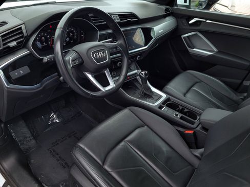 Used 2024 Audi Q3 2.0T Premium image 8
