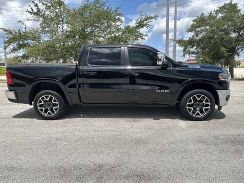 Used 2025 RAM 1500 Laramie w/ Advanced Safety Group II AWD/4WD image 15
