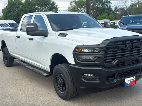 New 2026 RAM 2500 Tradesman AWD/4WD image 3