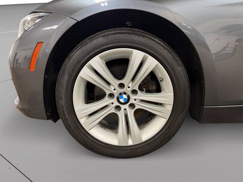 Used 2017 BMW 330i Sedan RWD image 14