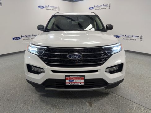 Used 2023 Ford Explorer XLT w/ Equipment Group 202A image 2