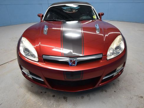 Used 2009 Saturn Sky Ruby Red image 27