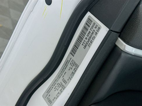 Used 2023 Jeep Grand Cherokee Limited image 12