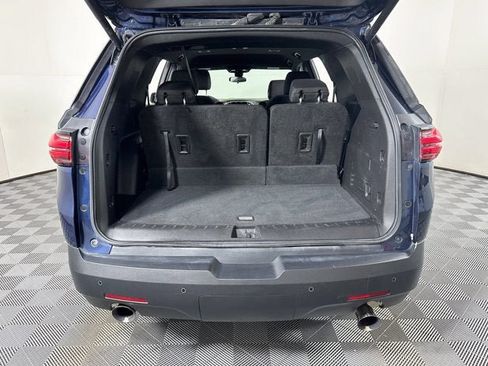 Used 2023 Chevrolet Traverse LT FWD image 10