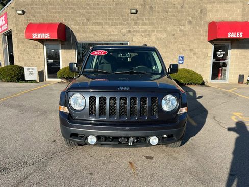 Used 2015 Jeep Patriot Sport w/ Power Value Group AWD/4WD image 2