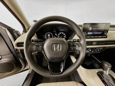 Certified 2024 Honda HR-V LX image 11