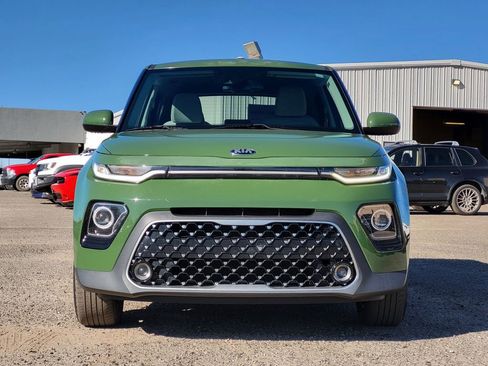 Used 2020 Kia Soul EX image 2
