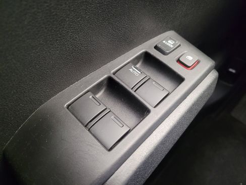 Used 2013 Honda Fit Sport image 27