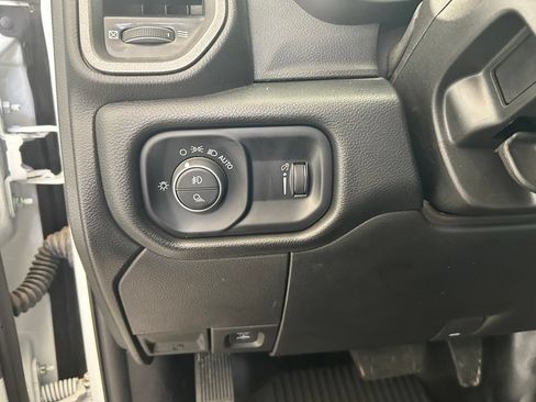 Used 2025 RAM 3500 Tradesman w/ Bed Convenience Group AWD/4WD image 39
