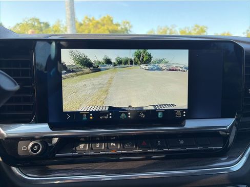 Used 2025 Chevrolet Silverado 3500 LTZ w/ LTZ Convenience Package AWD/4WD image 21