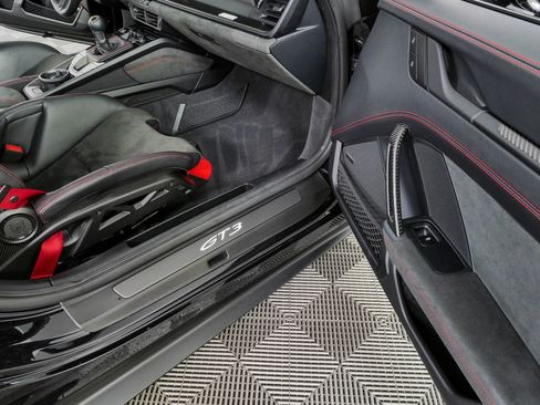 Certified 2026 Porsche 911 GT3 RWD image 25
