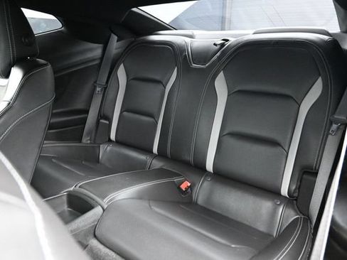 Used 2020 Chevrolet Camaro SS RWD image 21